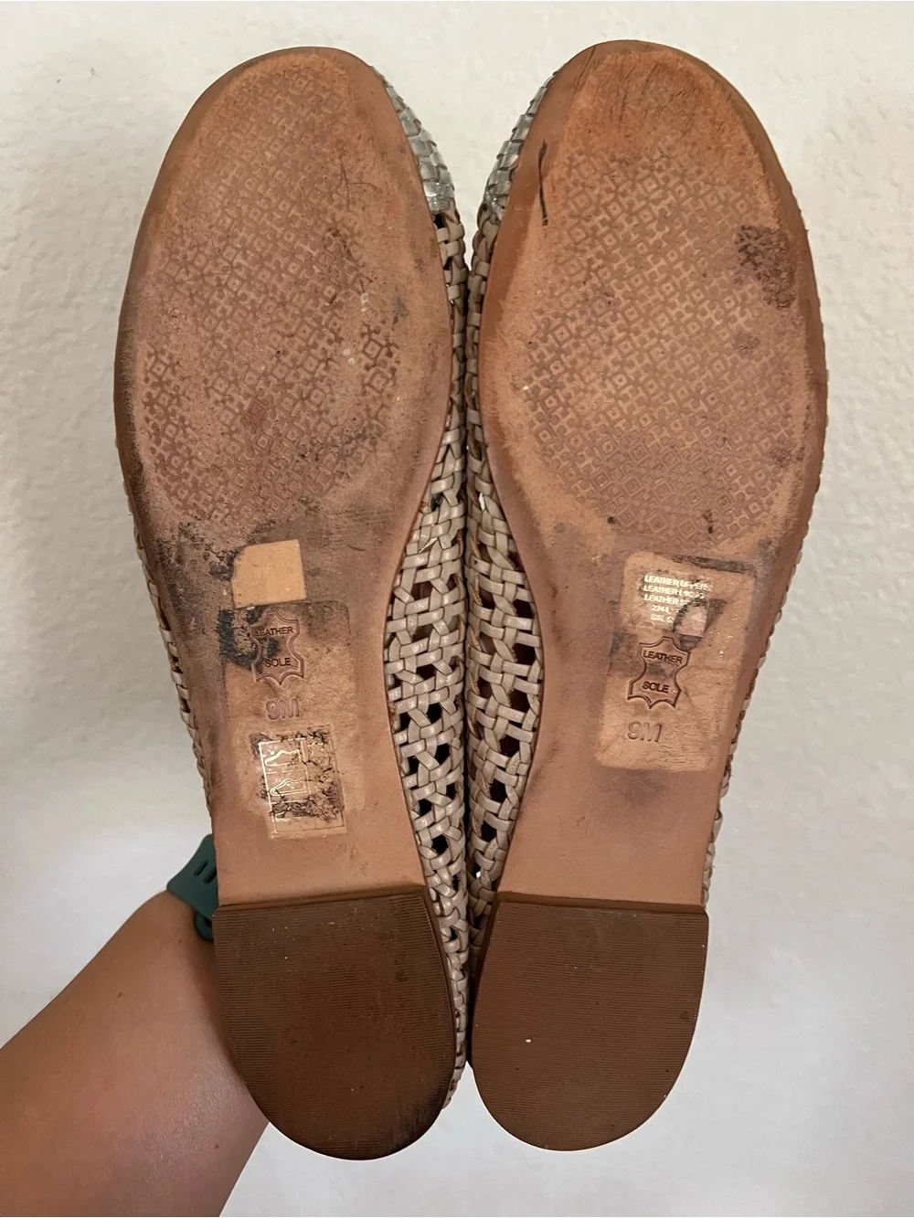 Tory Burch Chelsea Beige/Silver Woven Leather Ballet Flats Size 9M